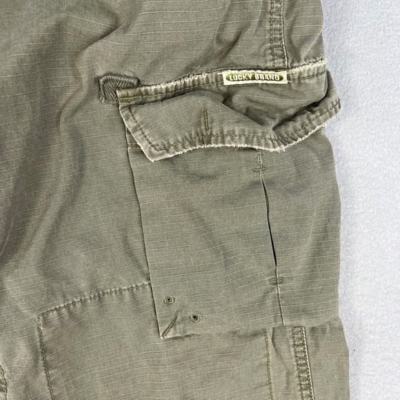 Y2K Lucky Brand Dungarees Womens Cargo Pants Sz 6 28 Outdoor Hiking Baggy VTG - Picture 2 of 10